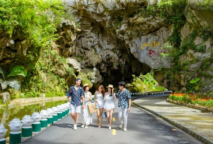 Địa điểm tham quan khác ngoài làng Văn hóa Cơ Tu