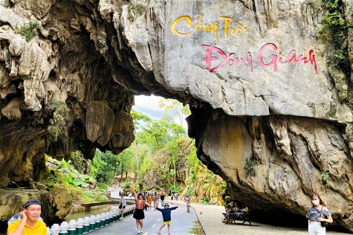 Địa điểm khác bảy cây cầu bắc qua sông Ngân