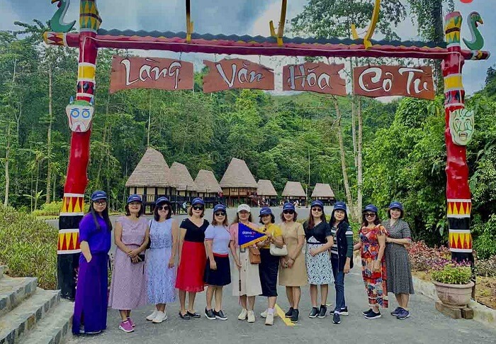 Làng Văn hóa Cơ Tu