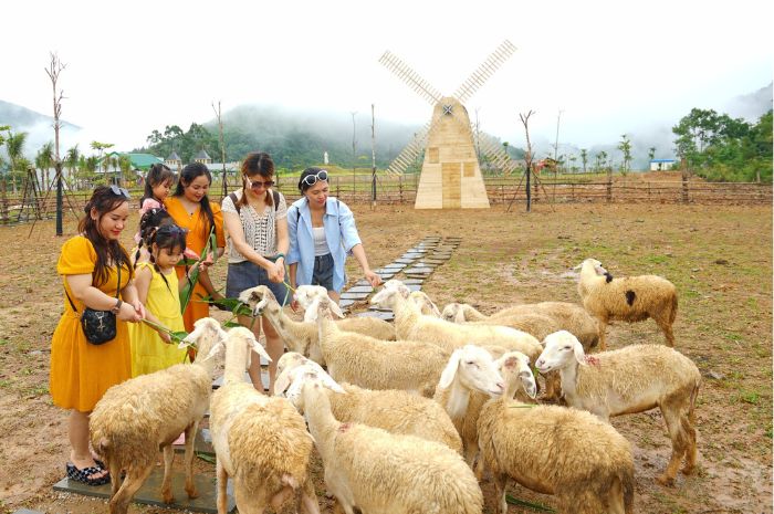 Địa điểm gần Công Viên Tình Yêu