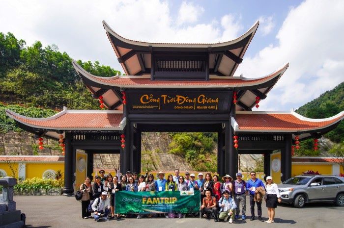 Cổng Trời Đông Giang cách Đà Nẵng bao nhiêu km