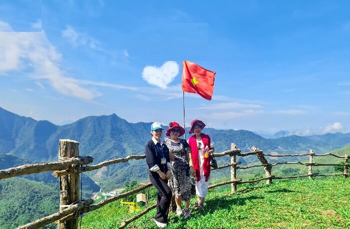 Độ cao Cổng Trời Đông Giang
