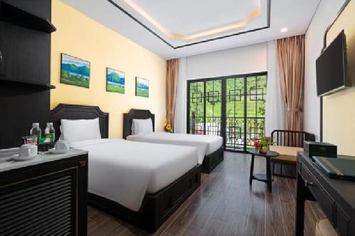Khách sạn Cổng Trời Đông Giang
