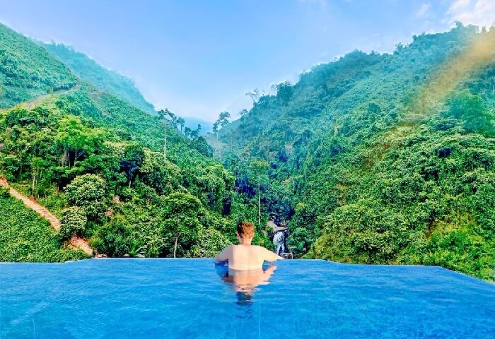 Khách sạn Cổng Trời Đông Giang