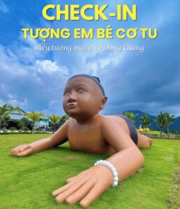 Tượng em bé Cơ Tu lớn nhất Việt Nam